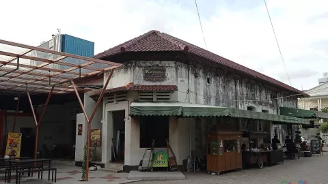 Wisata Kuliner Kayoon Heritage Surabaya, Tempatnya Cozy Banget - GenPI.co JATIM