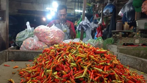 Harga Sayur di Surabaya Susul Cabai Rawit, Merangkak Naik - GenPI.co JATIM
