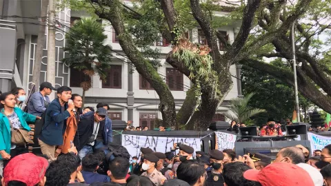 BEM Malang Raya Tak Gentar Demo Lagi Jika Tuntutan Tak Terpenuhi - GenPI.co JATIM