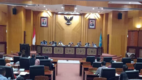 Komisi A Singgung Pengelola Gedung Tinggi di Surabaya, Tak Laik - GenPI.co JATIM