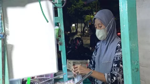 Kisah Sukses Penjual Es Kacang Hijau, Sehari Jual Ratusan Porsi - GenPI.co JATIM