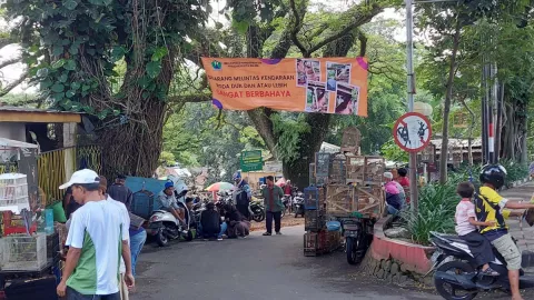 Mobil Dilarang Lewat Jembatan Splendid Kota Malang, Keropos - GenPI.co JATIM
