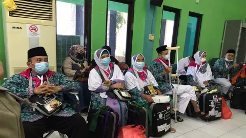 446 CJH Tuban Tiba di Asrama Haji Surabaya - GenPI.co JATIM