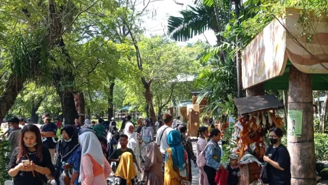Libur Iduladha, KBS Surabaya Dipadati Pengunjung - GenPI.co JATIM
