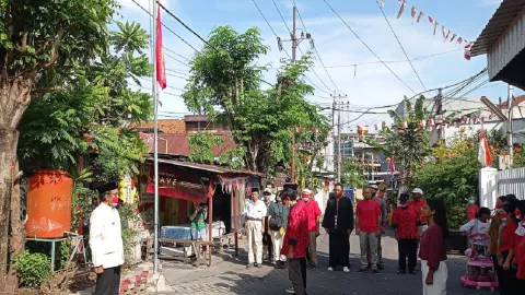 Sederhana, Upacara Bendera di Kampung Pecinan Surabaya Tetap Khidmat - GenPI.co JATIM