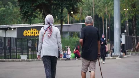 Cegah Osteoporosis Sekarang, Olahraga Rutin Jadi Kunci Utama - GenPI.co JATIM