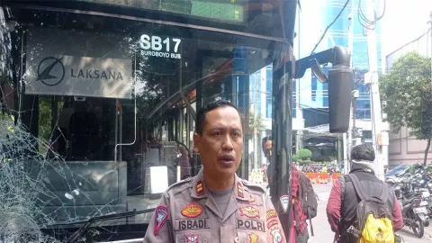 Polisi Cari Pengendara Motor Penyebab Tabrakan Suroboyo Bus dengan Mobil SUV - GenPI.co JATIM