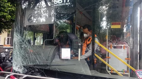 Suroboyo Bus Kecelakaan di Jalan Basuki Rahmat, ini Kronologinya - GenPI.co JATIM