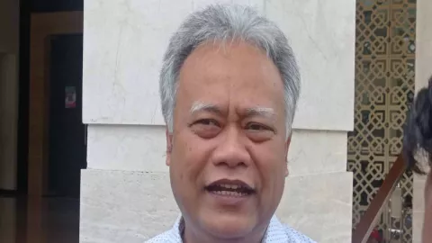 DSDABM Kota Surabaya Tak Segan Potong Kabel Bodong, Jangan Sembarangan Pasang - GenPI.co JATIM