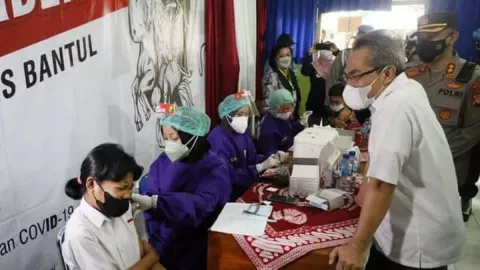 Vaksinasi Covid di SMAN 1 Pundong Bantul Menyasar 3.000 Siswa - GenPI.co JOGJA