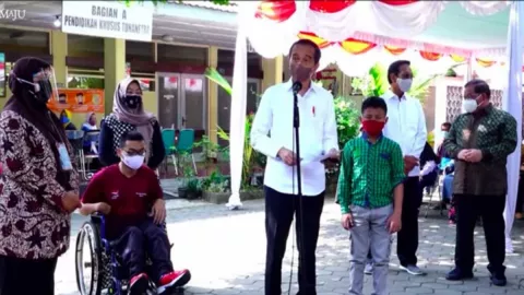 Tinjau Vaksinasi Pelajar SLB di Yogyakarta, Ini Harapan Jokowi - GenPI.co JOGJA