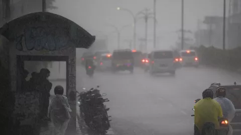 Peringatan Dini BMKG, Waspada Hujan Lebat di Yogyakarta Selasa Ini - GenPI.co JOGJA