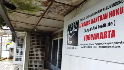 Serangan Bom Molotov, LBH Yogyakarta Bicara Soal Otak Teror - GenPI.co JOGJA