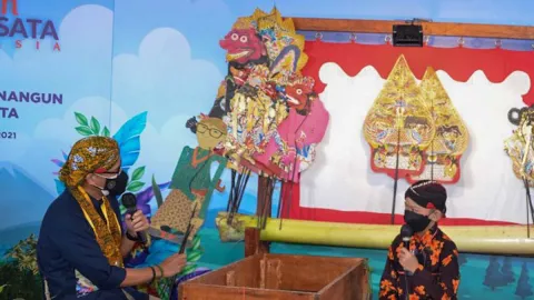 Dalang Cilik di Yogyakarta Membuat Sandiaga Uno Terpesona - GenPI.co JOGJA