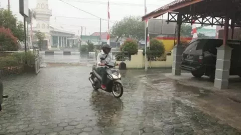 Waspada, Hujan Lebat Potensi Mengguyur Yogyakarta Kamis 23 Februari - GenPI.co JOGJA