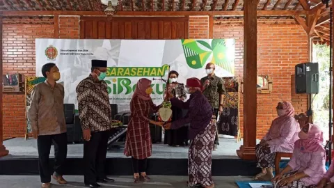 Kelompok Karawitan di Sleman Mendapat Hibah Gamelan Besi - GenPI.co JOGJA