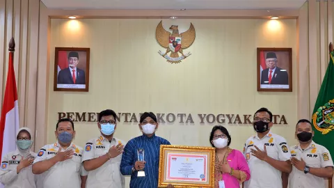 Keren, Satpol PP Kota Yogyakarta Raih Penghargaan dari KemenPANRB - GenPI.co JOGJA