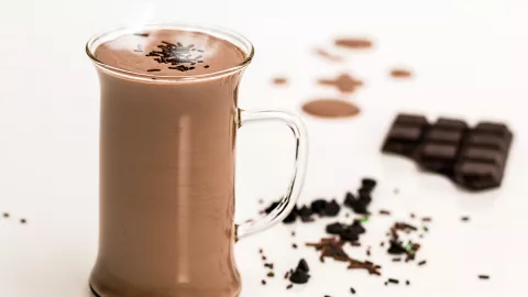 Jangan Terlewat, Minum Cokelat di Malam Natal Manfaatnya Banyak - GenPI.co JOGJA