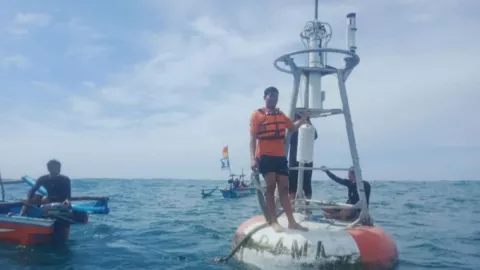 Ditemukan Nelayan, SAR Evakuasi EWS Tsunami di Gunungkidul - GenPI.co JOGJA