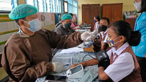 Usai Vaksinasi, Yogyakarta Lanjutkan Skrining Covid-19 Siswa - GenPI.co JOGJA