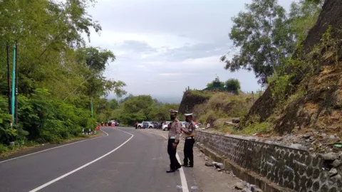 Olah TKP Laka Bus Pariwisata di Bantul, Polisi Dapat Petunjuk - GenPI.co JOGJA