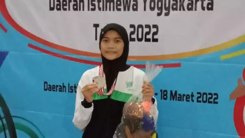 Juara 2 Popda DIY, Siswi Asal Yogyakarta Ini Fokus Seleksi Popnas - GenPI.co JOGJA