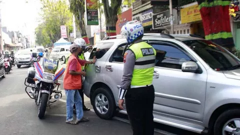 Polisi Proses Pengunjung Mal di Sleman Viral Marahi Juru Parkir - GenPI.co JOGJA