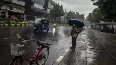 Hujan Lebat dan Petir Berpotensi Terjadi di Yogyakarta Hari Ini - GenPI.co JOGJA