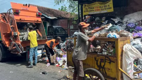 Nol Sampah Anorganik, Yogyakarta Bentuk Satgas Awasi Warga - GenPI.co JOGJA