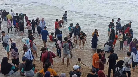 Turis di Pantai Gunungkidul Masih Sering Abai Imbuan SAR - GenPI.co JOGJA