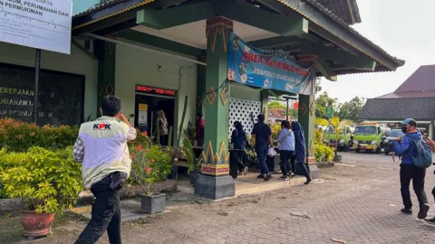 Kasus Dugaan Suap, KPK Geledah Kantor Wali Kota Yogyakarta - GenPI.co JOGJA
