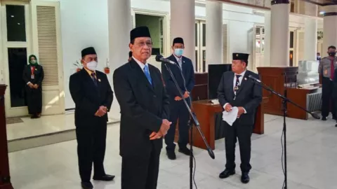 Sultan HB X Ditetapkan Sebagai Gubernur DIY untuk 2022-2027 - GenPI.co JOGJA
