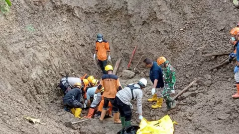 2 Korban Tanah Longsor di Gunungkidul Ditemukan Tewas - GenPI.co JOGJA