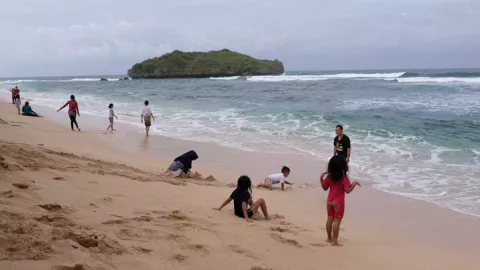 Bikin Pantai Bersih dari Sampah, Pemkab Gunungkidul Bangun TPST - GenPI.co JOGJA