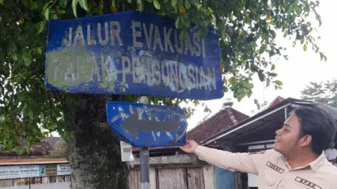 Ancaman Erupsi, Jalur Evakuasi Merapi di Sleman Diperbaiki - GenPI.co JOGJA