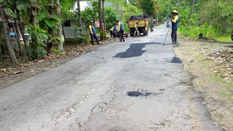 Pemerataan Pembangunan di Gunungkidul, Jalan Sektor Utara Makin Mulus - GenPI.co JOGJA