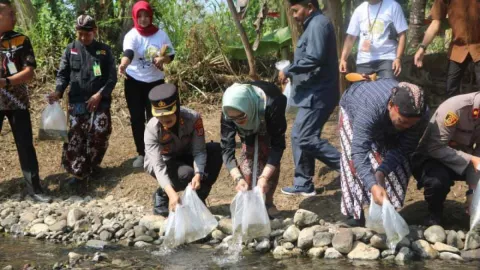 Kulon Progo Gelar Jaga Kaliku untuk Tingkatkan Stok Ikan Sebagai Sumber Ekonomi - GenPI.co JOGJA