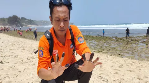Pantai Krakal dan Slili Gunungkidul Diduga Tercemar Limbah, Rumput Laut Jadi Hitam - GenPI.co JOGJA