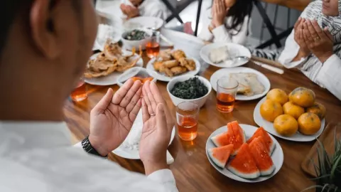 Tips Sehat Saat Ramadan, Jangan Lewatkan Sahur Sebelum Berpuasa - GenPI.co KALBAR