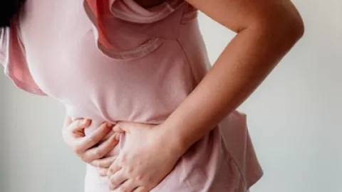 Girls, Jangan Remehkan Nyeri Perut Saat Haid - GenPI.co KALBAR