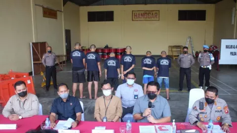 Tusuk Koper Penumpang, Enam Pencuri Bagasi Pesawat Ditangkap - GenPI.co KALBAR