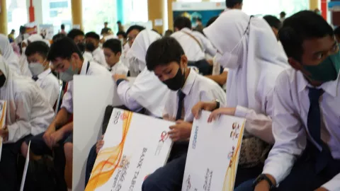 Program KEJAR, Budaya Menabung bagi Pelajar di Pontianak - GenPI.co KALBAR