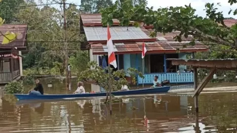 Sejumlah Sungai Meluap, 16 Desa di Kapuas Hulu Terendam Banjir - GenPI.co KALBAR