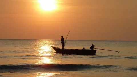 LPKI Buka Gerai Dokumen Pendukung Perizinan Nelayan Kecil di Kubu Raya - GenPI.co KALBAR