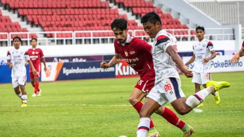 Arema FC Taklukkan Persis Solo dengan Skor 2-1 - GenPI.co KALBAR