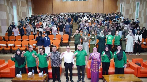 Edi Rusdi Kamtono Ajak Semua Pihak Bergandengan Lawan Kanker - GenPI.co KALBAR