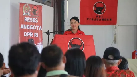 Karolin Ajak Kader PDI Perjuangan Bantu Sukseskan Coklit Data Pemilih - GenPI.co KALBAR