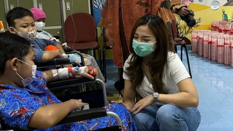 Nikita Willy Pilih Rayakan Ultah Anak di RS Kanker Saat Artis Lain Hedon - GenPI.co KALBAR