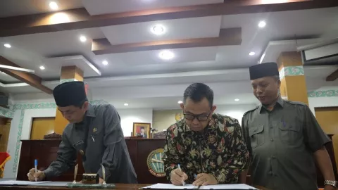 Tanggapi LKPJ Wali Kota, DPRD Kota Pontianak Serahkan 35 Rekomendasi - GenPI.co KALBAR
