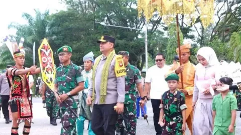 Pipit Rismanto Minta TNI-Polri Profesional dan Netral di Tahun Politik - GenPI.co KALBAR